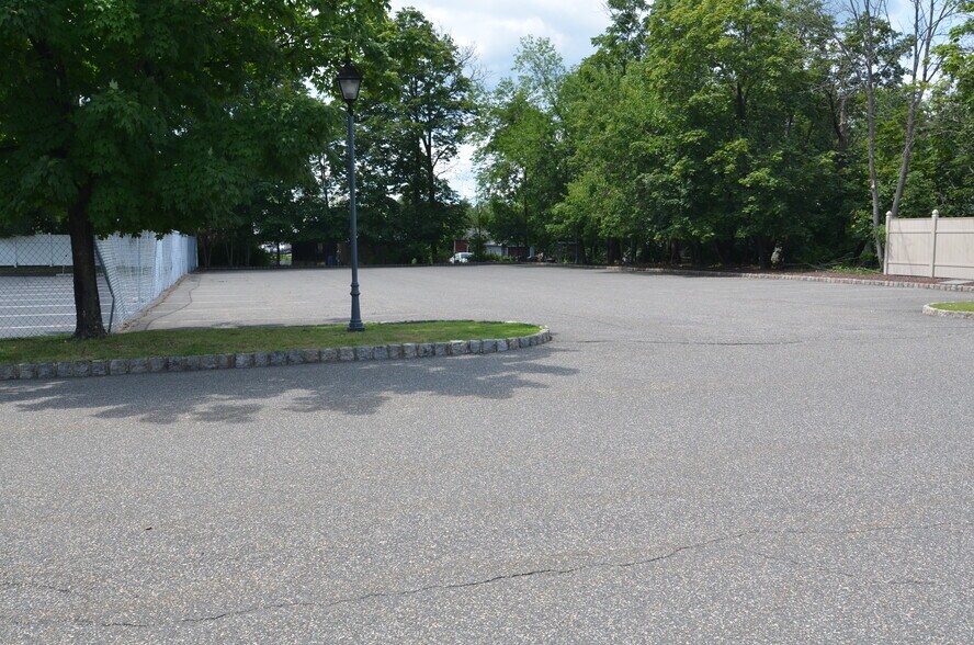 More Photos Of 24 Mine St, Flemington Office For Sale