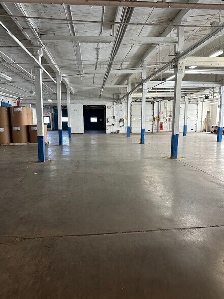 More Photos Of 655 Driving Park Ave, Rochester Warehouse For Lease