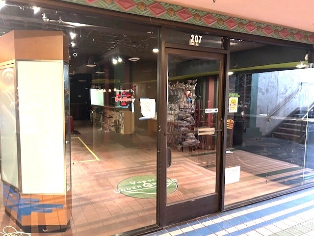 More Photos Of 219 Pine Ave, Long Beach Storefront For Lease