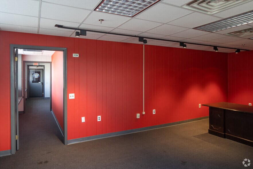 More Photos Of 160 Belmont Ave, Garfield Manufacturing For Sale