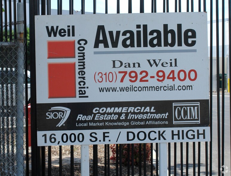 More Photos Of 2015 S Acacia Ct, Compton Warehouse For Lease