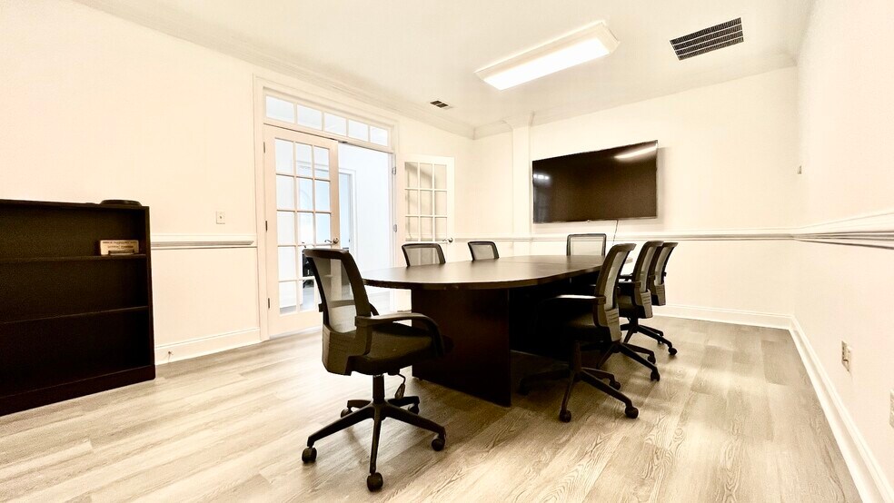 More Photos Of 4080 McGinnis Ferry Rd, Alpharetta Office For Lease