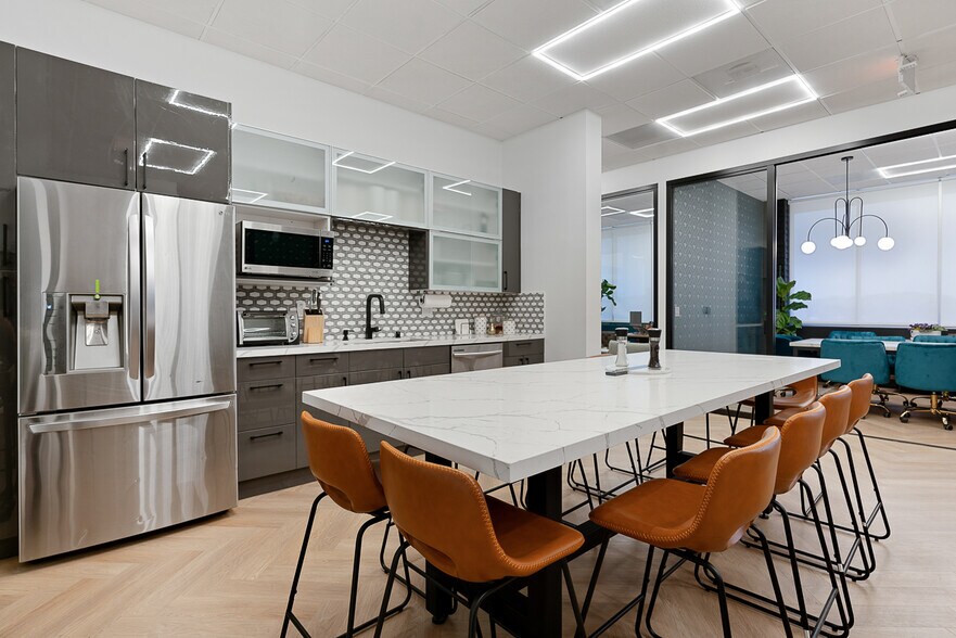 More Photos Of 1801 S La Cienega Blvd, Los Angeles Loft Creative Space For Lease