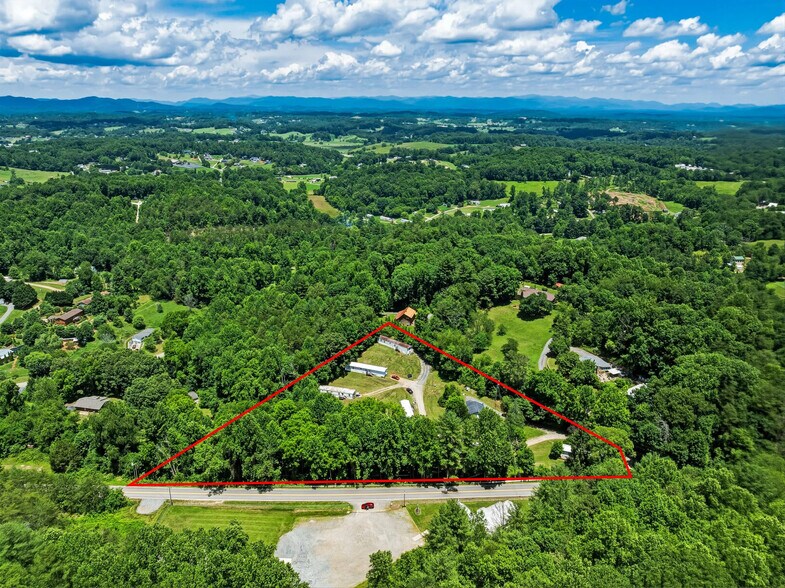 More Photos Of 61 State St, Asheville Manufactured Housing Mobile Home Park For Sale