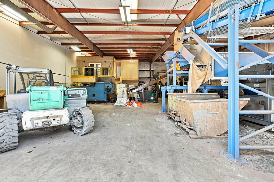 More Photos Of 3156 Buford Hwy, Rest Haven Warehouse For Sale