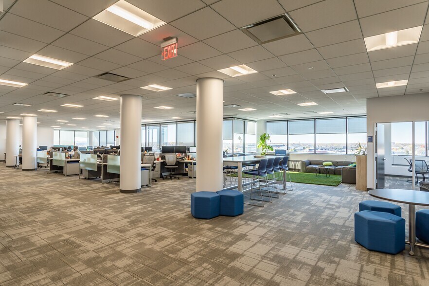 More Photos Of 765 Jefferson Rd, Rochester Medical For Lease