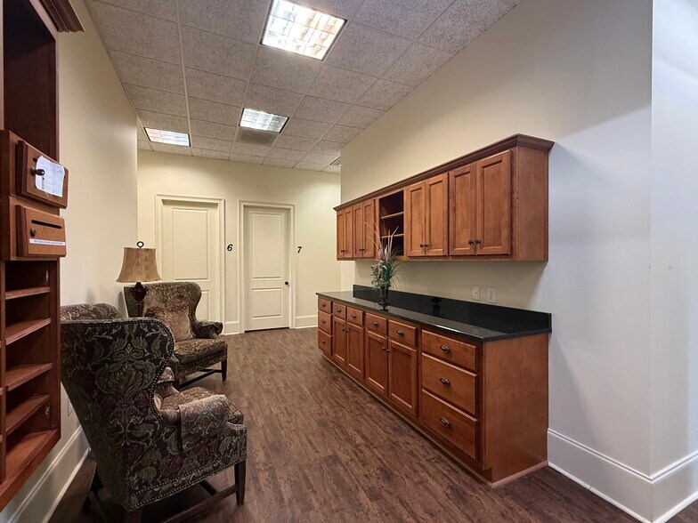 More Photos Of 1101 Greensboro Rd, Eatonton Coworking Space