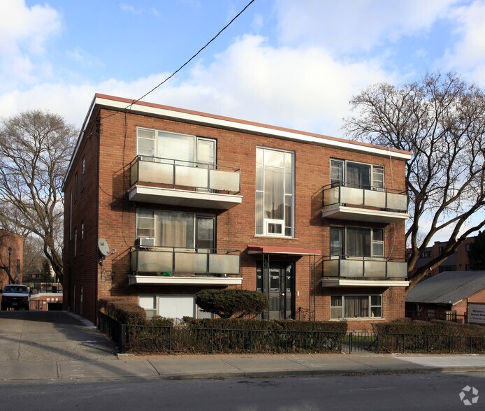 Primary Photo Of 25 Windermere Ave, Toronto Apartments For Sale