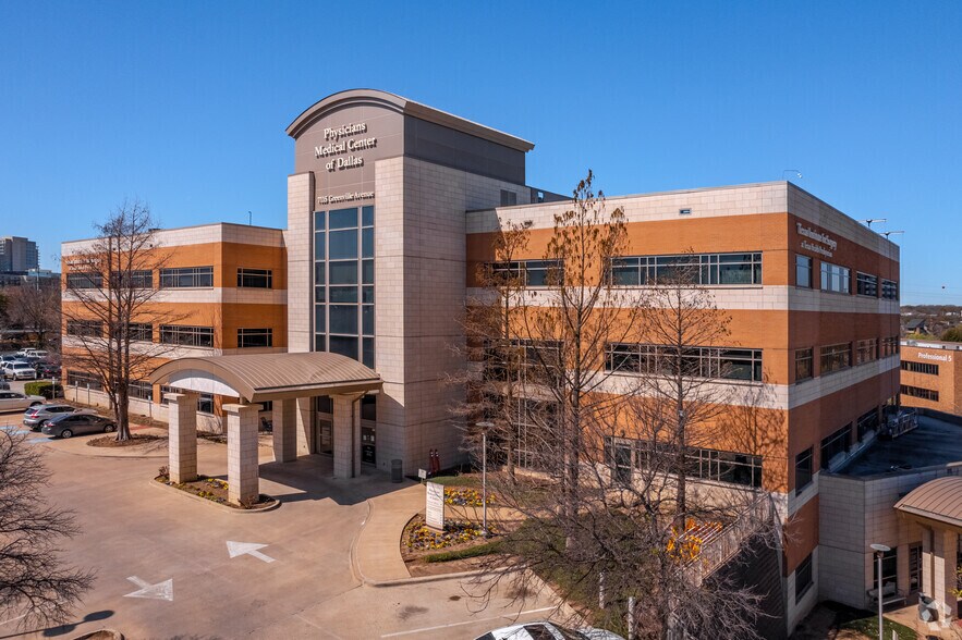 More Photos Of 7115 Greenville Ave, Dallas Medical For Lease