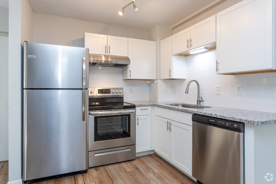 More Photos Of 214 Red Cross St, Wilmington Apartments For Lease