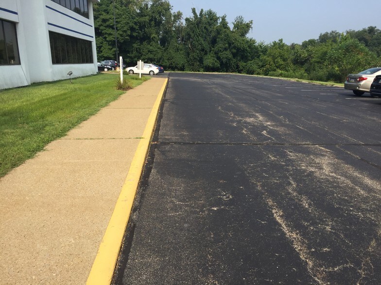 More Photos Of 275 Center Rd, Monroeville Office For Lease