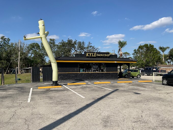 136 Pondella Rd, North Fort Myers, FL 33903 Retail For Lease