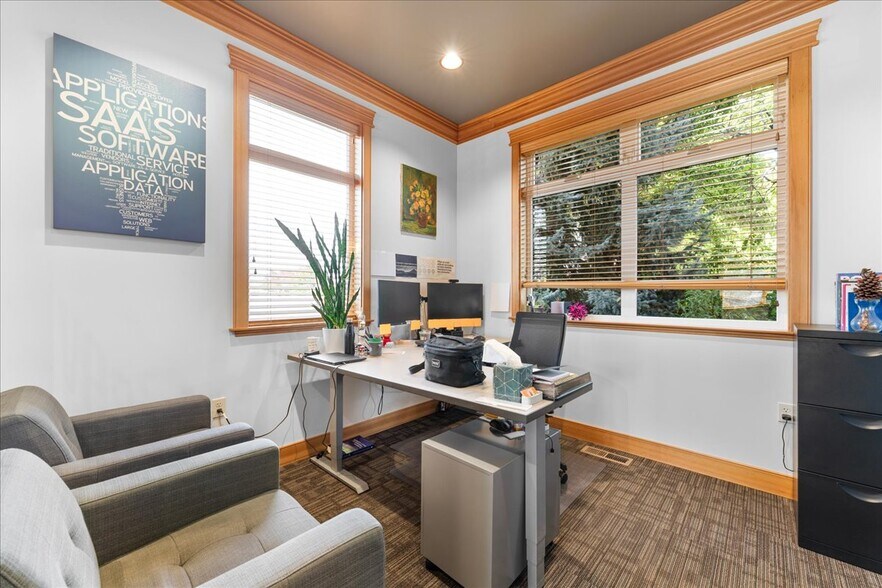 More Photos Of 817 Ohare Pky, Medford Loft Creative Space For Sale