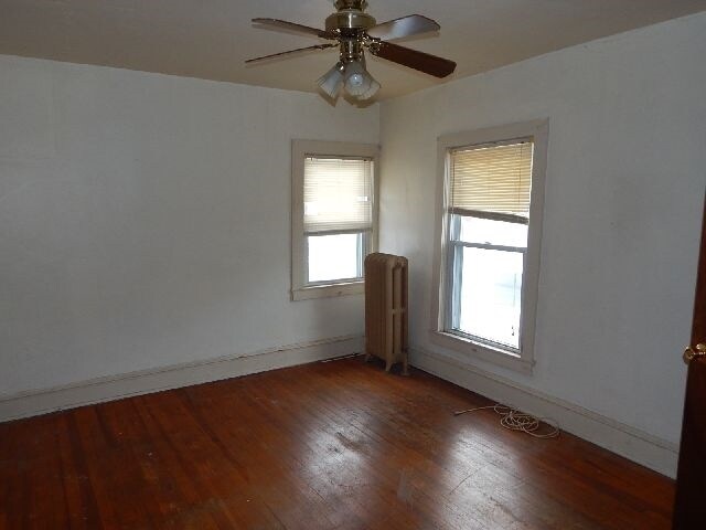 More Photos Of 448 W 1st St, Oswego Storefront Retail Residential For Lease