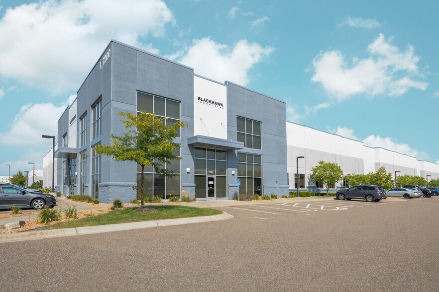 More Photos Of 7200 93rd Ave N, Brooklyn Park Warehouse For Lease