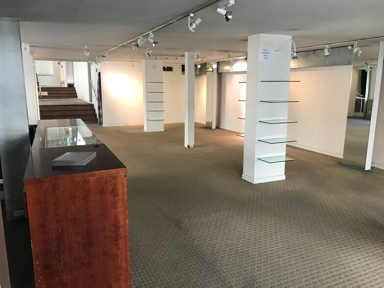 More Photos Of 26 Bergen St, Englewood Restaurant For Sale