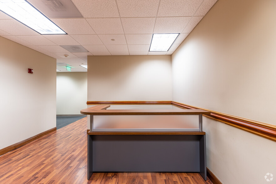 More Photos Of 9155 S Dadeland Blvd, Miami Unknown For Lease