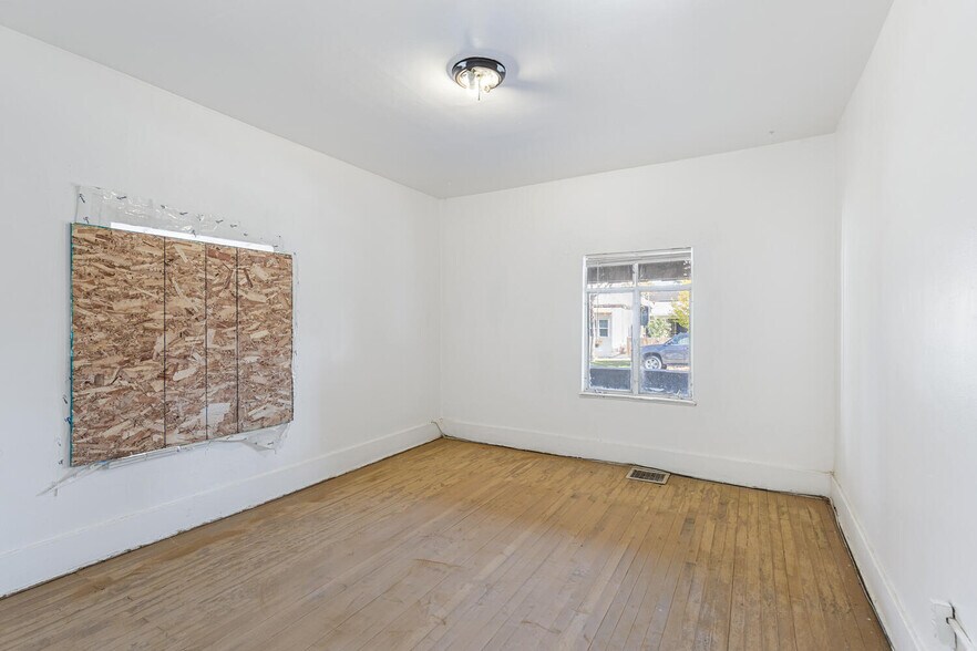 More Photos Of 4705 Claude Ct, Denver Storefront Retail Residential For Sale