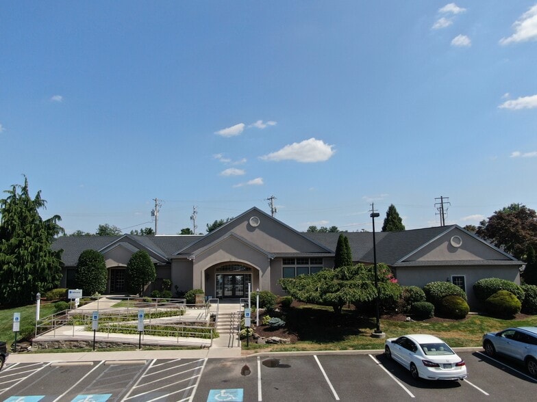 More Photos Of 1970 N Broad St, Lansdale Medical For Lease
