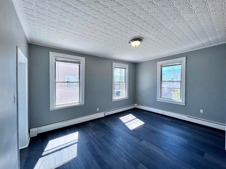 More Photos Of 200 Bergenline Ave, Union City Apartments For Sale