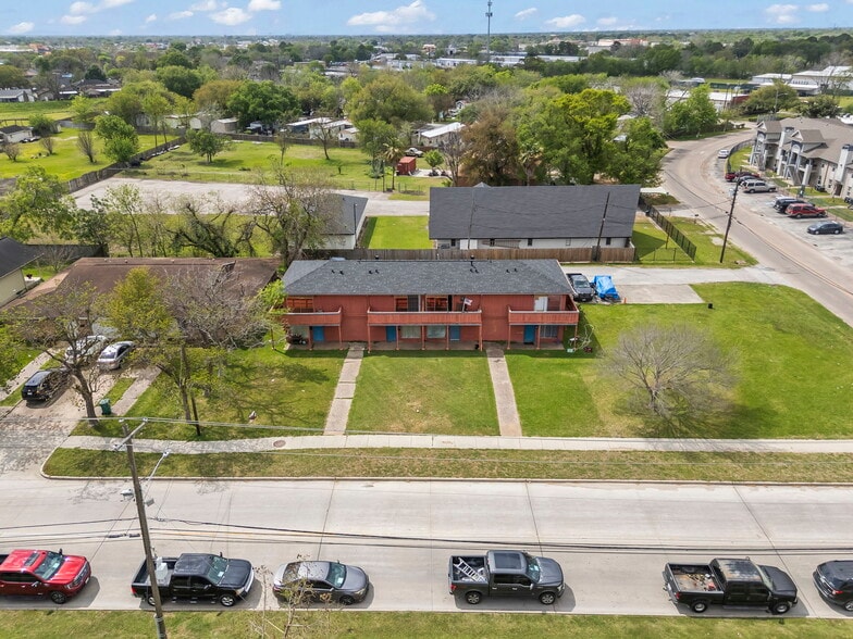 More Photos Of 2816 Lafferty Rd, Pasadena Apartments For Sale