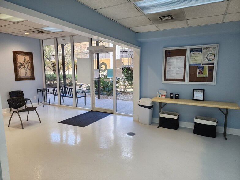 More Photos Of 5040 Snapfinger Woods Dr, Decatur Medical For Lease