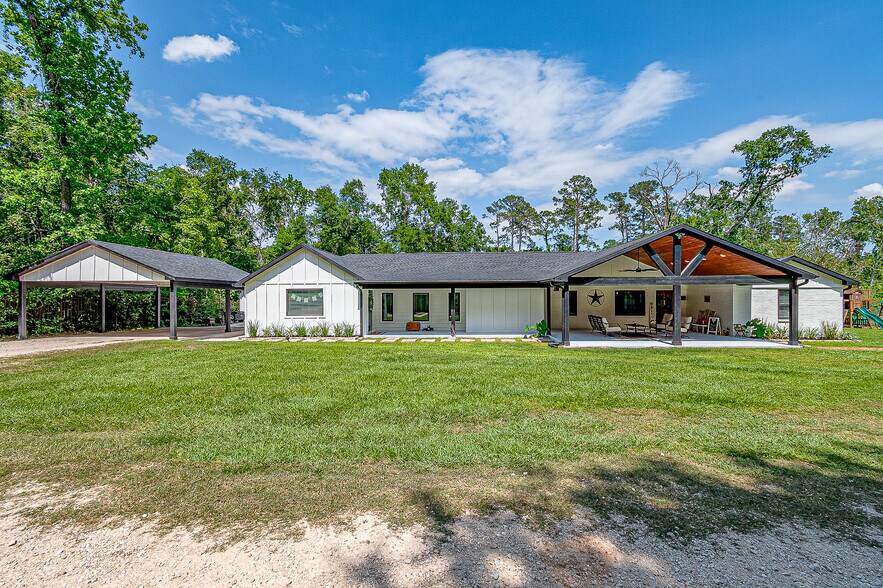 More Photos Of 5110 Treaschwig Rd, Spring Specialty For Sale