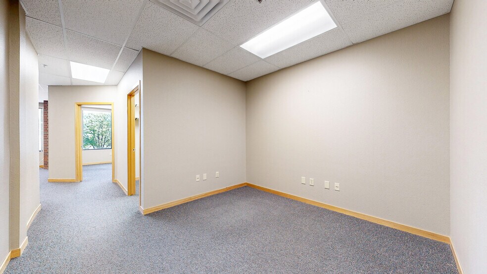 More Photos Of 2695 W Eisenhower Blvd, Loveland Office For Lease