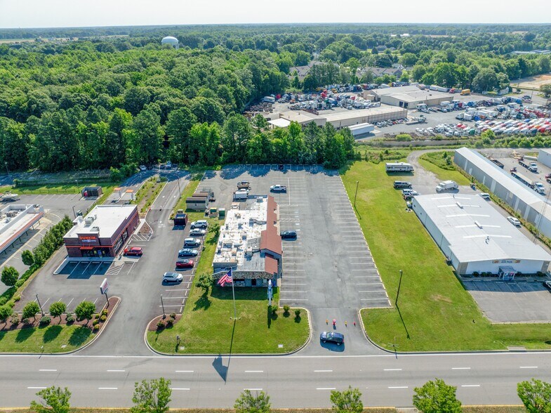 More Photos Of 8451 Ocean Gtwy, Easton Restaurant For Sale