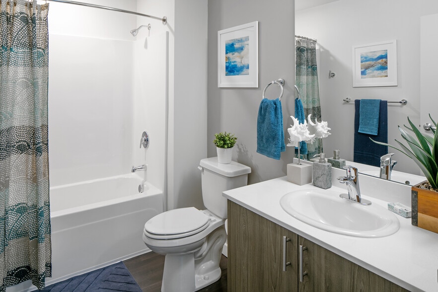 More Photos Of 1221 SW 11th Ave, Portland Apartments For Lease