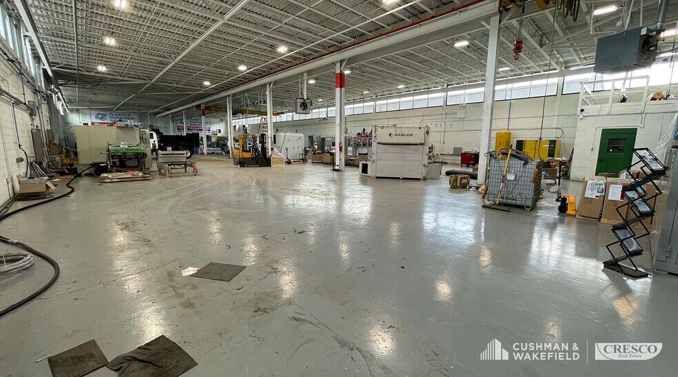 More Photos Of 5439 Perkins Rd, Bedford Warehouse For Lease