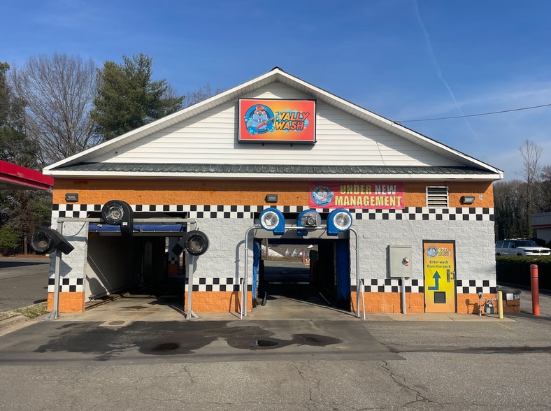 Primary Photo Of 2424 S Stratford Rd, Winston-Salem Carwash For Sale