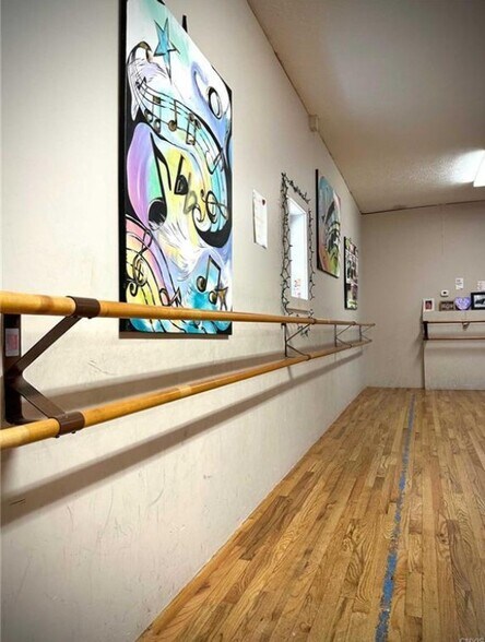 More Photos Of 40 E Genesee St, Auburn Storefront Retail Residential For Lease