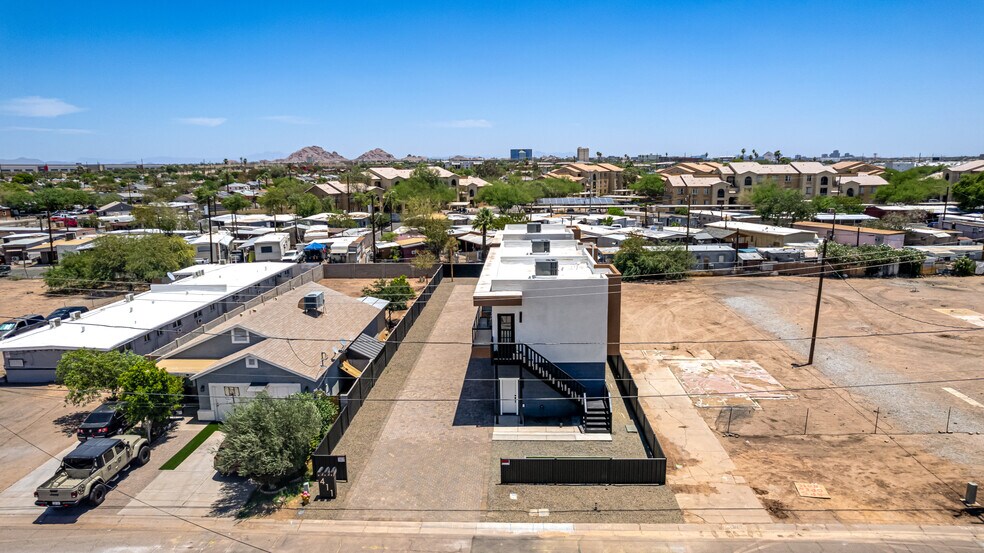 More Photos Of 411 32nd Pl, Phoenix Apartments For Sale