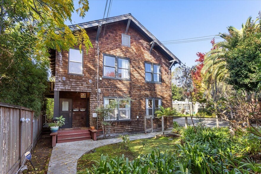 More Photos Of 2702 Dana St, Berkeley Medical For Sale