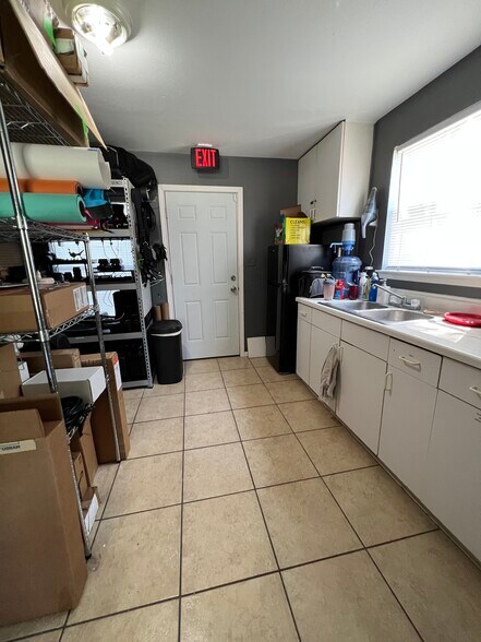 More Photos Of 204 West Street, Hutto Office For Lease