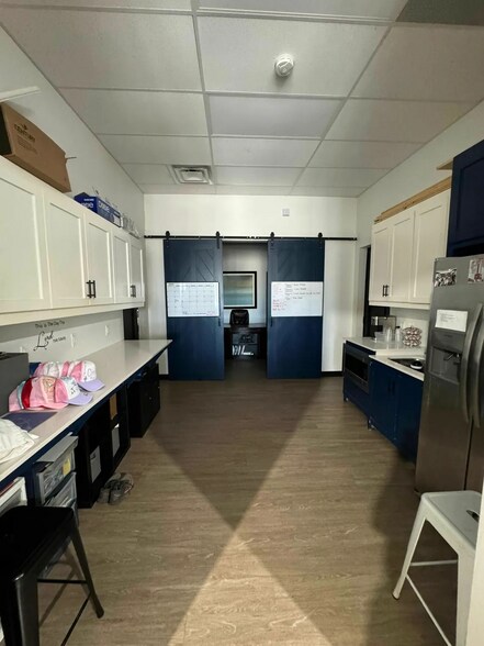 More Photos Of 2217 NW 178th St, Edmond General Retail For Sale