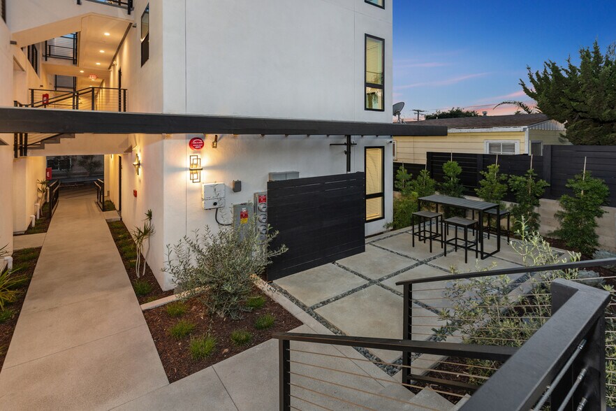 More Photos Of 5727 Lauretta St, San Diego Apartments For Sale