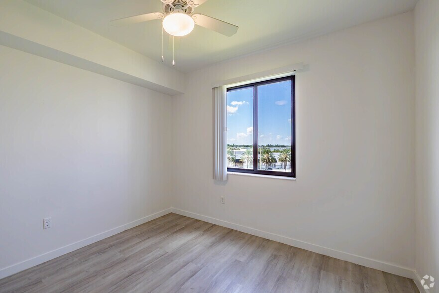 More Photos Of 26215 S Dixie Hwy, Naranja Apartments For Lease