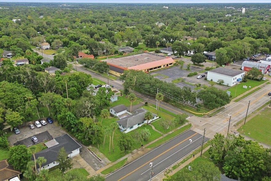 More Photos Of 901 W New York Ave, Deland Office For Lease