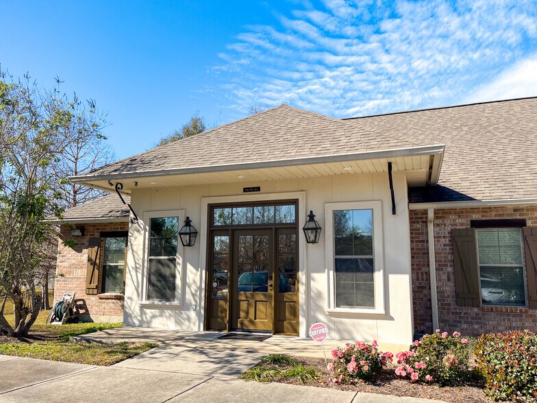 Primary Photo Of 16851 Jefferson Hwy, Baton Rouge Office For Lease