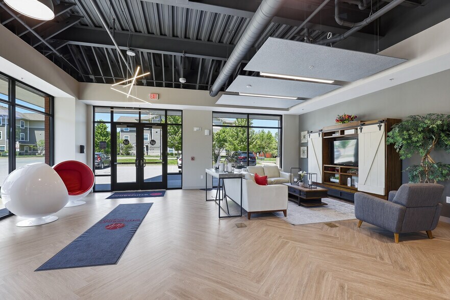 More Photos Of 1010 Enclave Blvd, Edwardsville Apartments For Sale