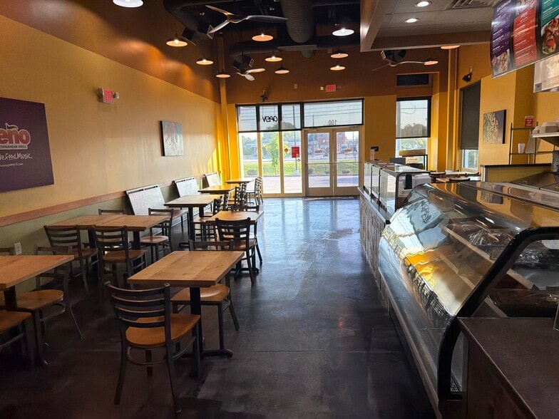 More Photos Of 3494 Western Blvd, Jacksonville Freestanding For Lease