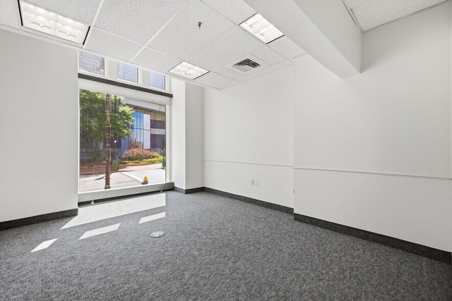 More Photos Of 210 South St, Boston Apartments For Sale