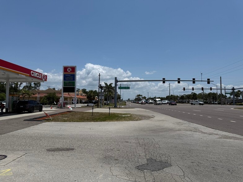 More Photos Of 2646 Tamiami Trl, Port Charlotte Convenience Store For Sale
