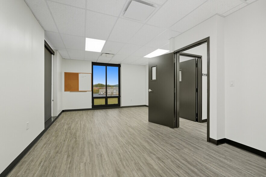 More Photos Of 1466 Curran Hwy, North Adams Manufacturing For Lease