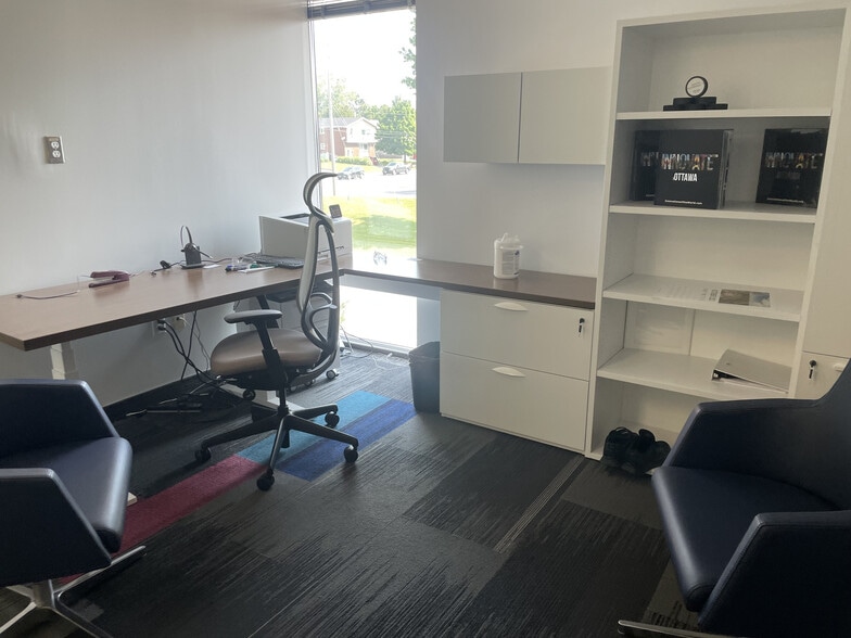 More Photos Of 2060 Walkley Rd, Ottawa Warehouse For Lease