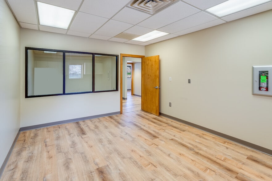 More Photos Of 138 N Main St, Canton Healthcare For Sale