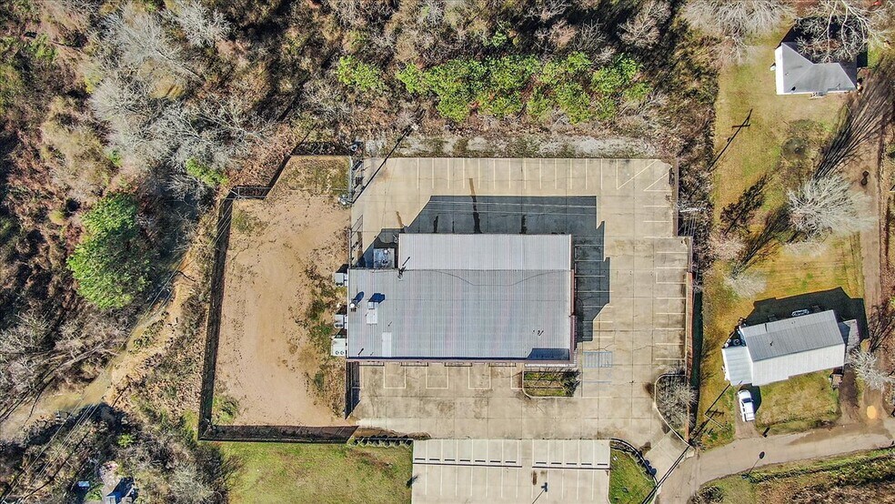 More Photos Of 15 Jackson Cir, Florence Restaurant For Sale