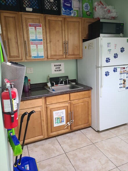 More Photos Of 13740 SW 88th St, Miami Unknown For Lease